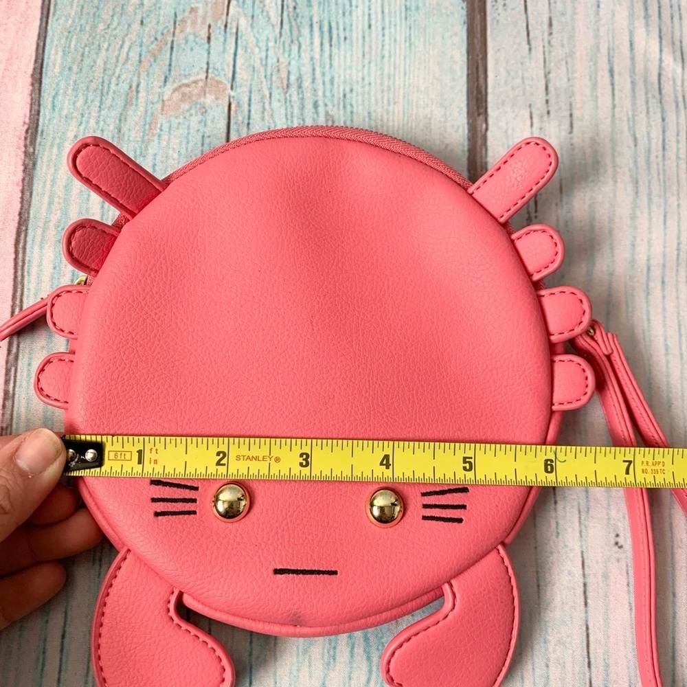 Charming Betsy Johnson Pink Crab Wristlet - Picture 7 of 7